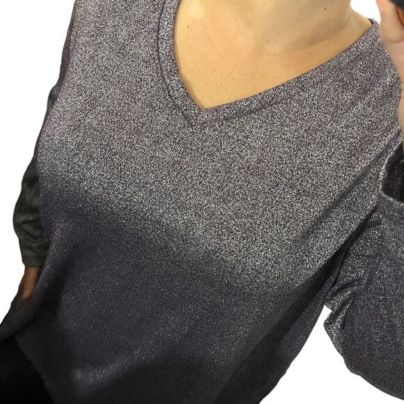 Faded Glory Size 3X (22-24W) V-Neck Long Sleeve Round Hem Pullover - Picture 10 of 13